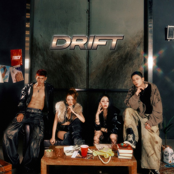 카드 /사진제공=알비더블유, DSP미디어