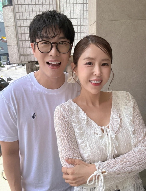 문원(왼쪽)과 신지 /사진=신지 인스타그램