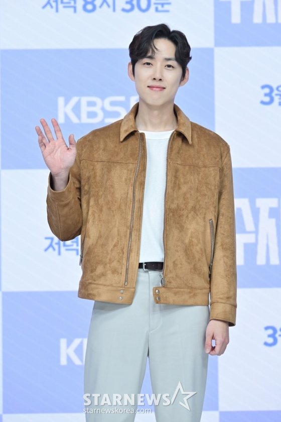 배우 백성현이 25일 온라인으로 진행된 KBS 1TV 드라마 &#039;수지맞은 우리&#039; 제작발표회에 참석해 포즈를 취하고 있다. /사진제공=KBS 2024.03.25 /사진=이동훈