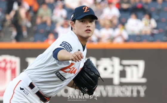 8일 선발 투수로 역투를 펼친 문동주. /사진=김진경 대기자