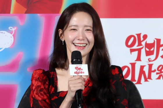 [서울=뉴시스] 김혜진 기자 = 배우 임윤아가 9일 오전 서울 용산구 CGV용산아이파크몰에서 열린 영화 &#039;악마가 이사왔다&#039;(감독 이상근) 제작보고회에서 인사말을 하고 있다. 2025.07.09. jini@newsis.com /사진=김혜진
