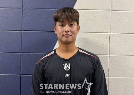 KT 강건이 취재진과 인터뷰를 하고 있다. /사진=양정웅 기자 