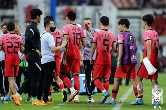 지난 2022년 일본에서 열렸던 2022 EAFF E-1 챔피언십 한국과 일본의 경기 모습. /사진=대한축구협회 제공