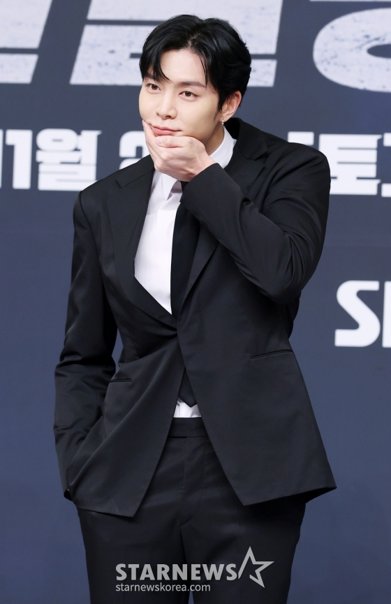 쟈니, 팬들이 좋아하는 아궁빵 포즈[★포토]