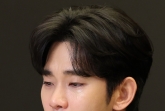"김수현, 女돌과 성관계 후 미역 냄새.."