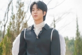 '외쳐 갓 석진'..방탄소년단 진, '도라이버' 출연진·제작진 커피 대접
