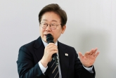 이재명 대통령 &quot;문화예술인 기본 소득 도입 필요&quot;