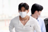 벌크업한 BTS 뷔, '여름휴가 같이 보내고 싶은 男스타' 1위 등극 [스타폴]