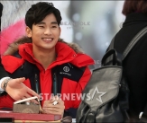 김수현 '팬들 향한 따뜻한 미소'