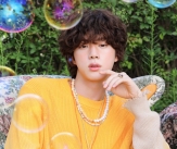 방탄소년단 진의 특별한 생일♥ 최애돌 &#39;기부요정&#39; 등극