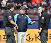 &#39;김태형-홍원기 감독 나란히 어필&#39; ABS 때문이었다... KBO &#034;별 문제 없다&#034;지만, 아직은 적응 과정