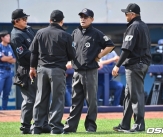 &#39;스트라이크→볼 둔갑&#39; ABS 논란에 KBO &#034;시스템 오류 확률 적다, 심판 대화는 문제... 엄중히 조사 예정&#034;