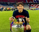 &#39;韓 역대 2번째 대업&#39; 빅이어 품은 이강인, &#39;절친&#39; 日구보·기성용 등 축하