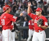 조병현-조형우, 15구 모조리 직구! &#39;마&#39; 빗발치는 사직서 상남자 볼배합→&#39;최고 151㎞&#39;로 완벽 제압
