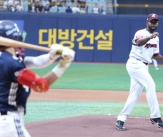 [포토] 알칸타라, 333일 만에 돌아와 삼진