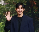 윤계상, &#39;연매출 342억&#39; CEO 아내 두고..&#39;섬 생활&#39; 들어간다(제철남자_배만 부르면 돼)