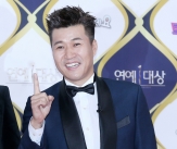 김종민, 오늘 신혼여행 마치고 귀국..20일 &#39;1박 2일&#39; 촬영 복귀