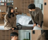 &#39;미지의 서울&#39; 박보영X박진영, 두 연애 초보의 첫 데이트 포착