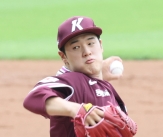 [포토] 정현우 &#39;곰 사냥 나서 신인왕 후보&#39;