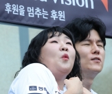 [포토] 이수지 &#39;파울볼은 무섭다지&#39;