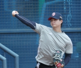[포토] 최지강 &#39;송곳투 단련&#39;