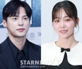 윤선우, &#39;10년 열애&#39; ♥김가은과 결혼 소감 &#034;평생 함께&#034; [전문]