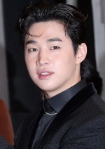 헨리 친중 논란 '팩트 체크' 셋..비난은 과연 정당한가