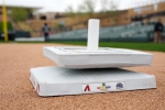 ML 베이스 8㎝나 커졌다... 직접 밟아본 최지만 "매우 만족" [이상희의 MLB 스토리]
