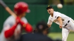 '13번 이적' 43살 ML 최고령 투수, 한국과 특별한 인연 "아버지가 6·25 참전용사" [이상희의 MLB 스토리]