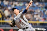 류현진, 1회 첫 타자부터 꼬였다... 더 일찍 교체했어야 [국민감독 김인식의 MLB 通]