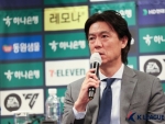 '브라질 땐 1년 준비→1무 2패' 홍명보, '2년' 주어진 이번엔 다를까 
