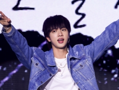 방탄소년단 진, 뮤빗 2월 '이달의 아티스트 팬투표 부문' 1위..통산 4번째 'No.1'