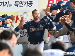 올해 1호 선발전원안타, 삼성도 KIA도 아니었다... NC 15안타 집중→6이닝 만에 9명 다 안타 쳤다