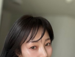 안혜경에게 무슨 일이..확 달라진 셀카 보니 '깜짝'