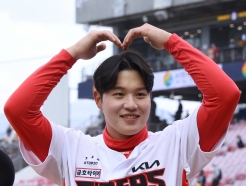 KIA 7년차 꽃미남 인생역전 "야구 포기할까 생각했는데..."