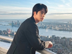 방탄소년단 진, '5월 최고의 컴백 아티스트' 1위