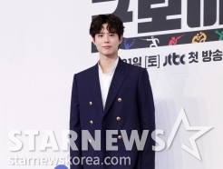 "부상으로 촬영 중단"..얼굴 바꿔 낀 박보검