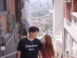 최준희, ♥연인과 해방촌 데이트 포착..앙상한 다리