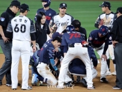 '경기 중 피까지 토하더니...' 롯데 新 리드오프 결국 입원한다 "폐 타박 진단, 4~5일 치료 후 부산 복귀"