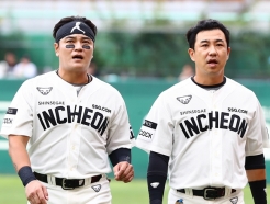 추신수에 성대한 은퇴식 열어준 SSG, '23년 인천맨' 김강민 은퇴식은 어떨까