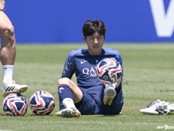 '골 넣으면 뭐하나' 이강인 또 벤치, 19살도 둘이나 뛰는데... PSG, 보타포구전 선발 발표