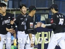 [포토] 오원석 '진땀 빼며 막았다'
