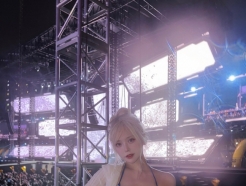 '워터밤 여신' 흠뻑 젖은 비키니 패션 '팬들 ♥♥ 도배 호응'