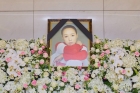 별이 된 강수연, 끝없는 조문 행렬..마지막 영결식은 생중계 [종합]