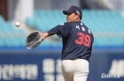 롯데 서준원 전격 '방출'... 미성년자 대상 범법행위 혐의 [오피셜]