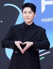 영탁, 스타랭킹 男 트롯 왕관이 '딱이야'..10주 연속 1위