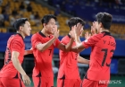 정우영 해트트릭-백승호 환상 FK골... 황선홍호 6명 9골, 쿠웨이트 9-0 압도 '16강 눈앞-3연패 향한 순항' [항저우AG 축구 조별리그]
