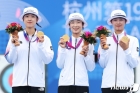 韓 여자양궁, AG 단체전 7회 연속 금메달 위업... 임시현 2관왕 등극