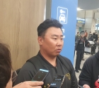 '쉬는 법 잊은' KIA, 이범호에겐 류현진 복귀만큼 행운이었다 &quot;지금 감독 할 수 있어 내겐 큰 영광&quot; [인천공항 현장인터뷰]