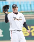 'ABS 적응완료' 류현진, 오늘(12일) 'KIA 특급 타선' 만난다... '변수는 비' 간절한 한화 &quot;5회까지라도&quot;